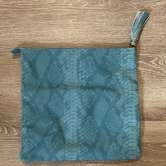 A Twelve NYC Blue Turquoise Faux Suede Clutch MADE Exclusively for Bloomingdales - Picture 5 of 11